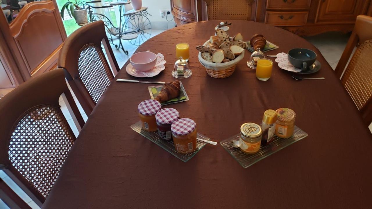 Le Calme Panzió Plessé Kültér fotó